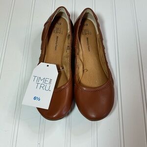 Time and Tru Size 6.5 Brown Memory Foam Flats